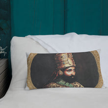 Load image into Gallery viewer, Premium Pillow
